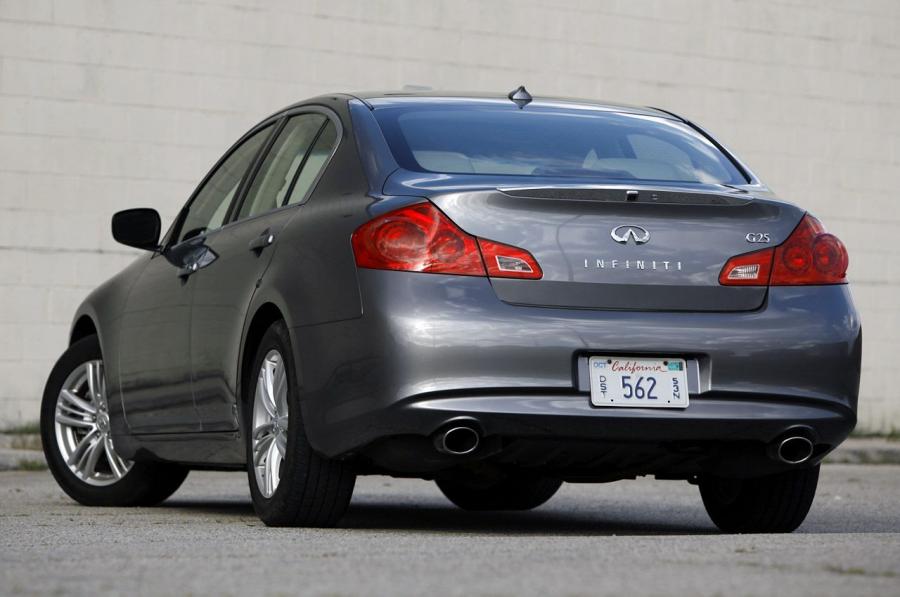  Infiniti G25 2012 года  (фото 3 из 30)